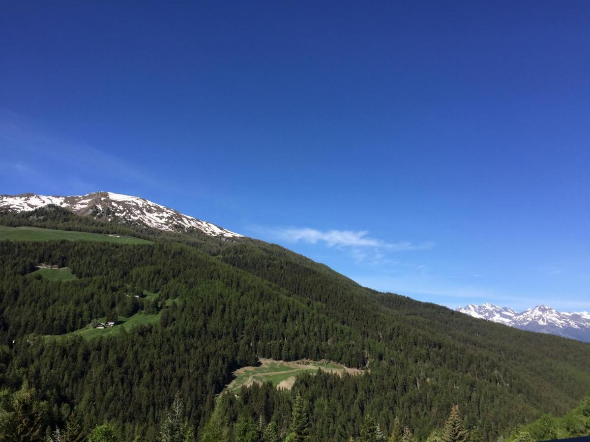 Residence Ciel Bleu - Fraz Pos Aosta Buitenkant foto