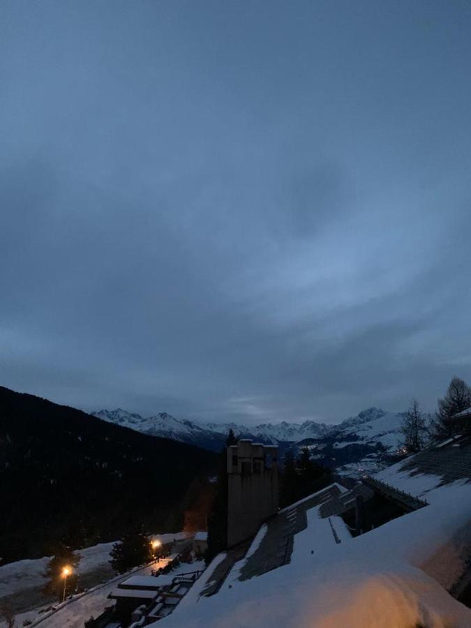 Residence Ciel Bleu - Fraz Pos Aosta Buitenkant foto